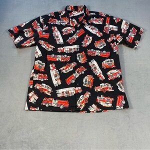 Men’s Fire Truck Print Short Sleeve Button Up Shirt, unknown size